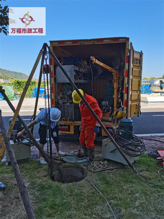 非開挖修復設(shè)備